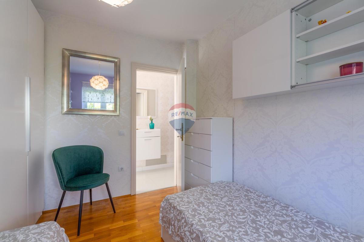 Stanovanje/Apartma Funtana, 65,87m2