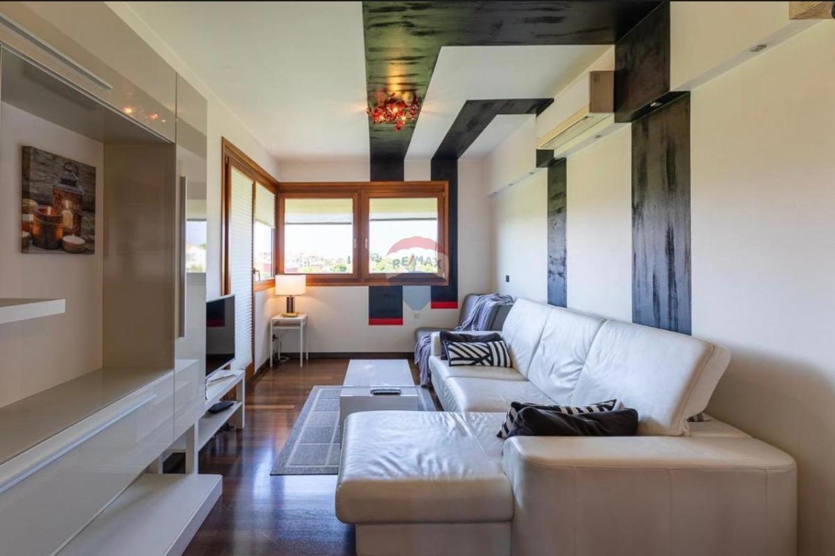 Stanovanje/Apartma Rovinj, 61,50m2