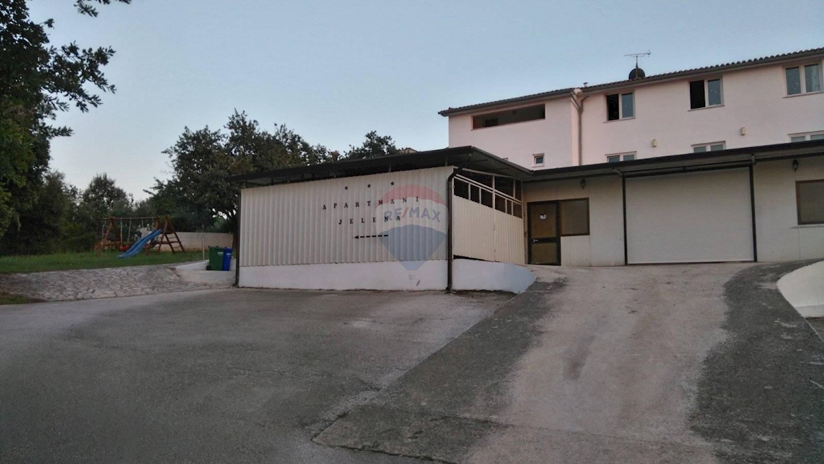 Hiša Pomer, Medulin, 1.350m2