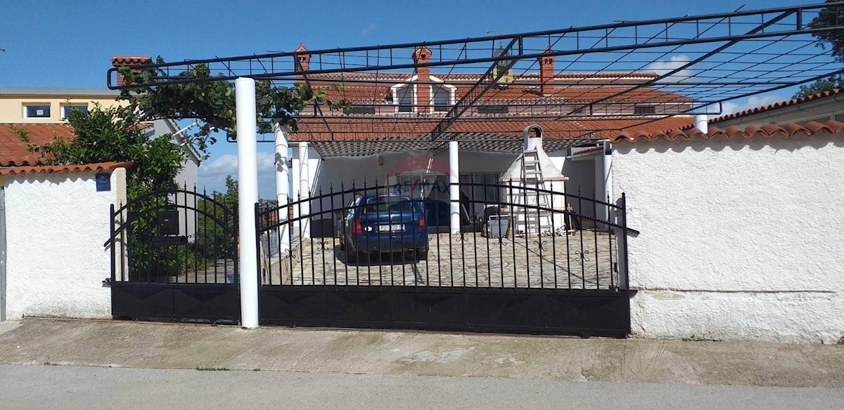 Hiša Pomer, Medulin, 1.350m2