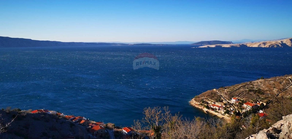 Starigrad, Senj, 810m2