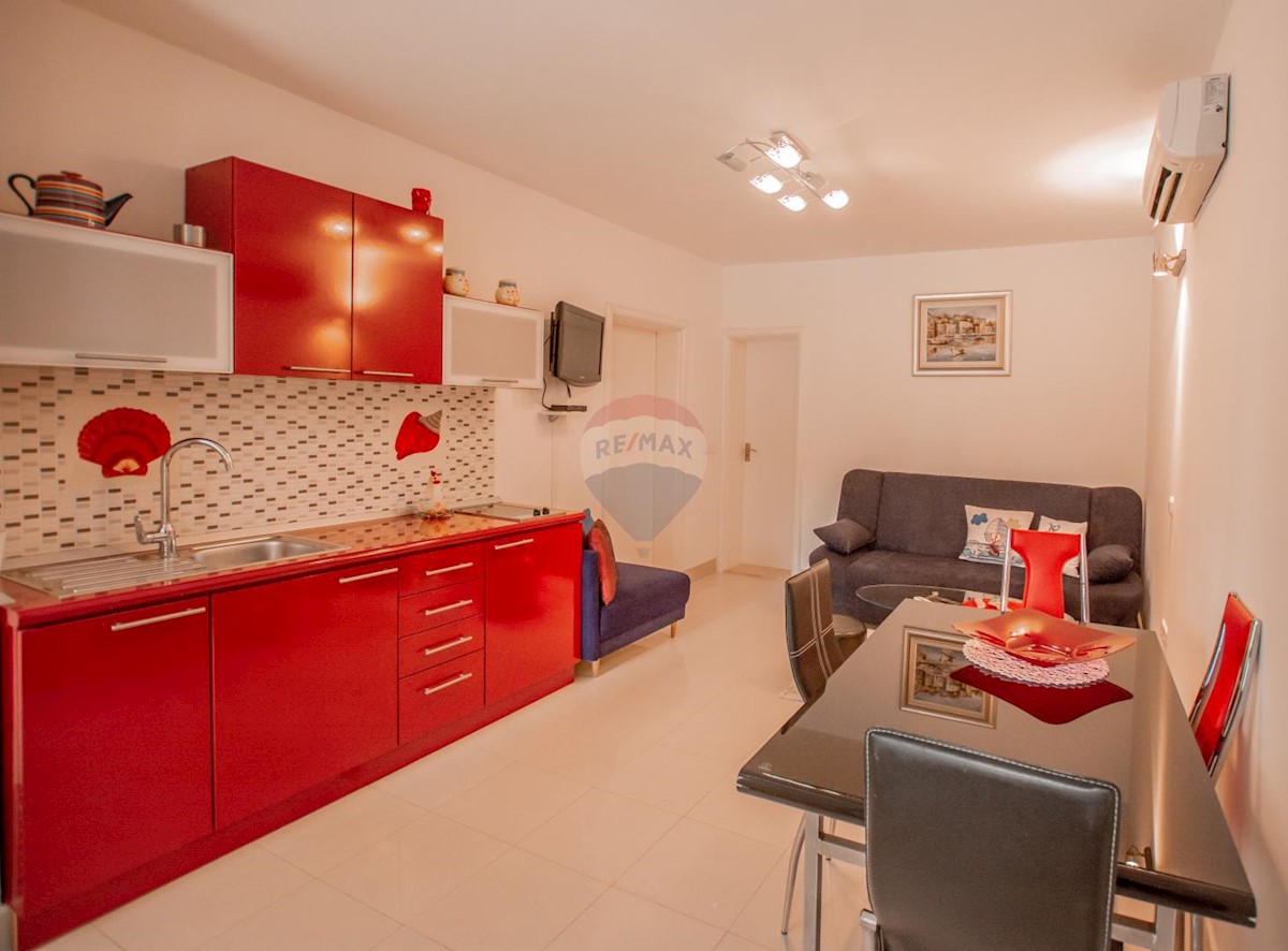 Hiša Funtana, 700m2