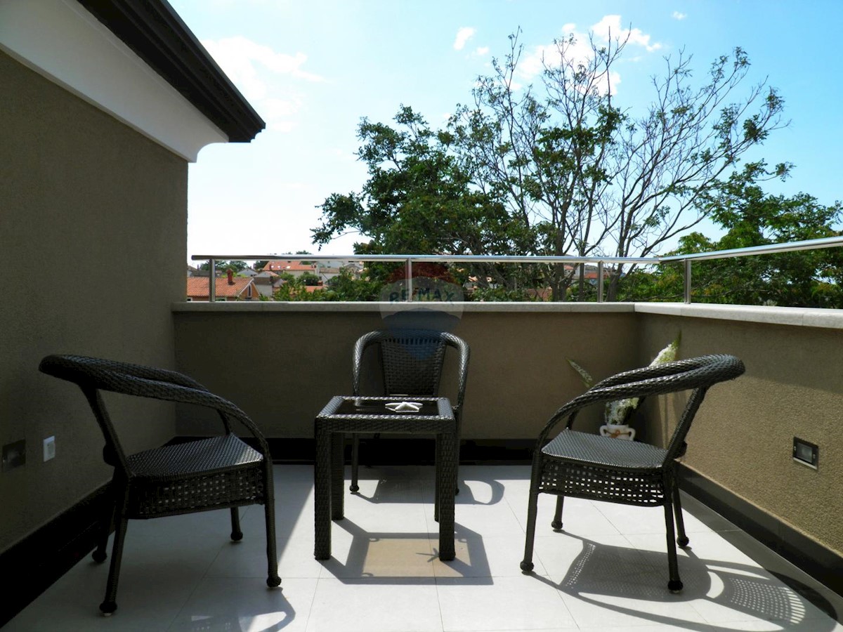 Hiša Funtana, 700m2