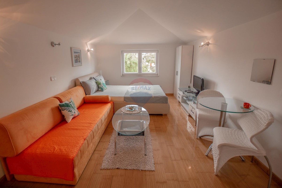 Hiša Funtana, 700m2