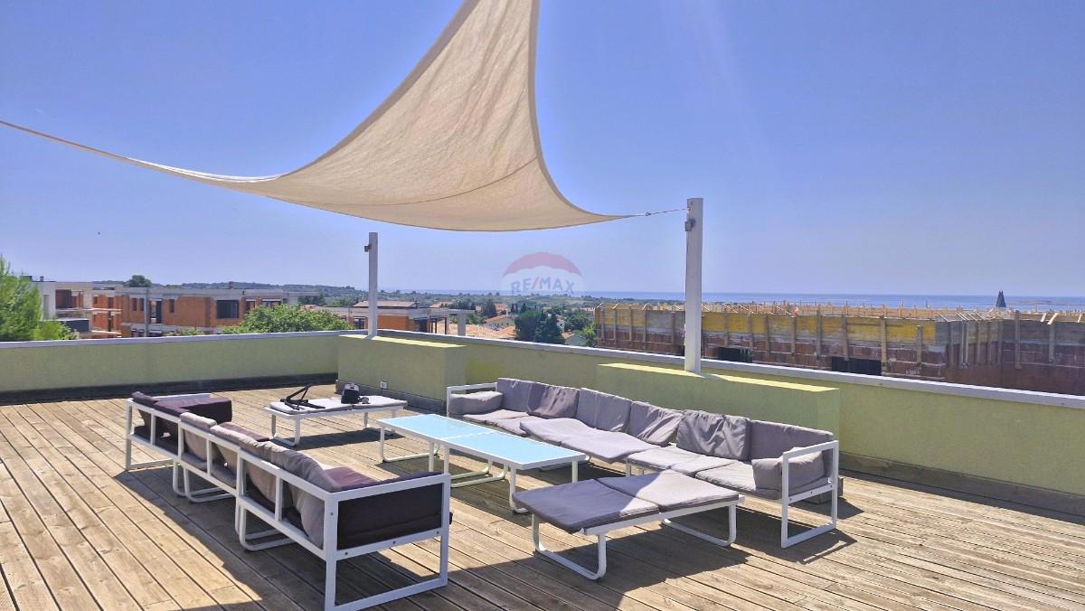 Istra, Medulin – Hiša s strešno teraso in pogledom na morje, 280 m²
