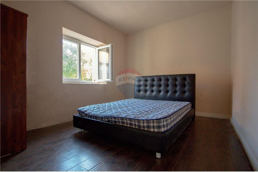 Hiša Gornji Karin, Obrovac, 408m2