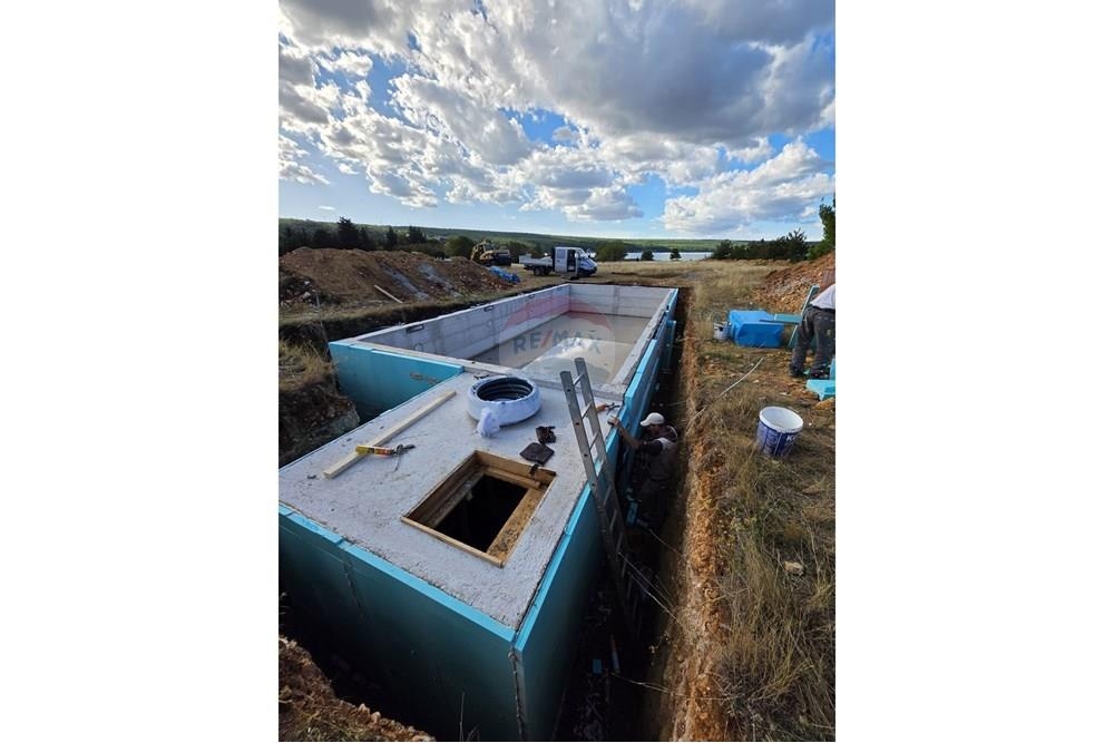 Hiša Gornji Karin, Obrovac, 408m2