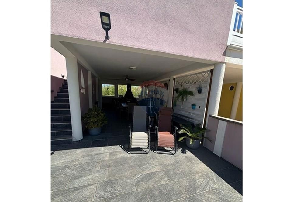 Hiša Privlaka, 144m2