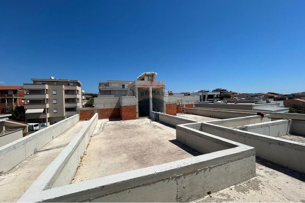 Stanovanje Mandre, Kolan, 131,72m2