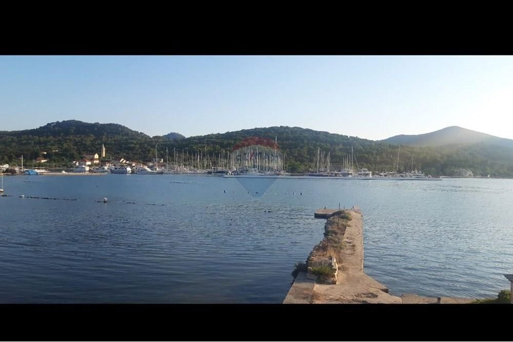 Hiša Sutomišćica, Preko, 170m2
