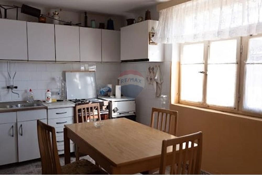 Hiša Sutomišćica, Preko, 170m2
