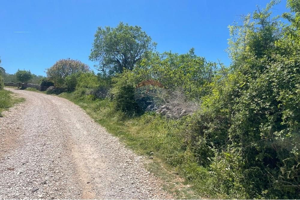 Zemljišče Debeljak, Sukošan, 1.615m2