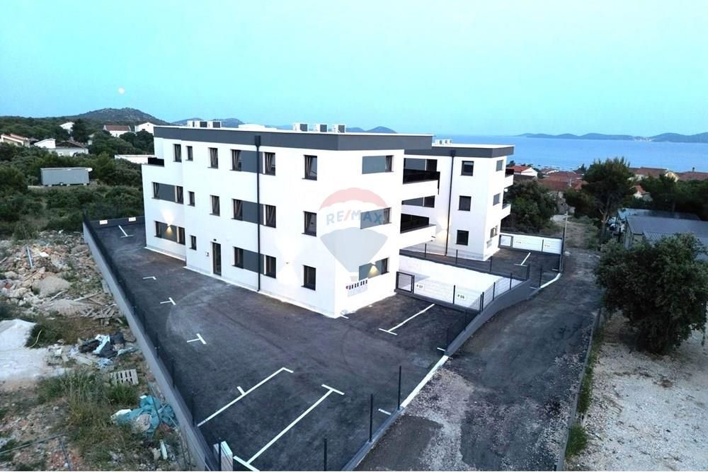 Stanovanje Pakoštane, 82,49m2