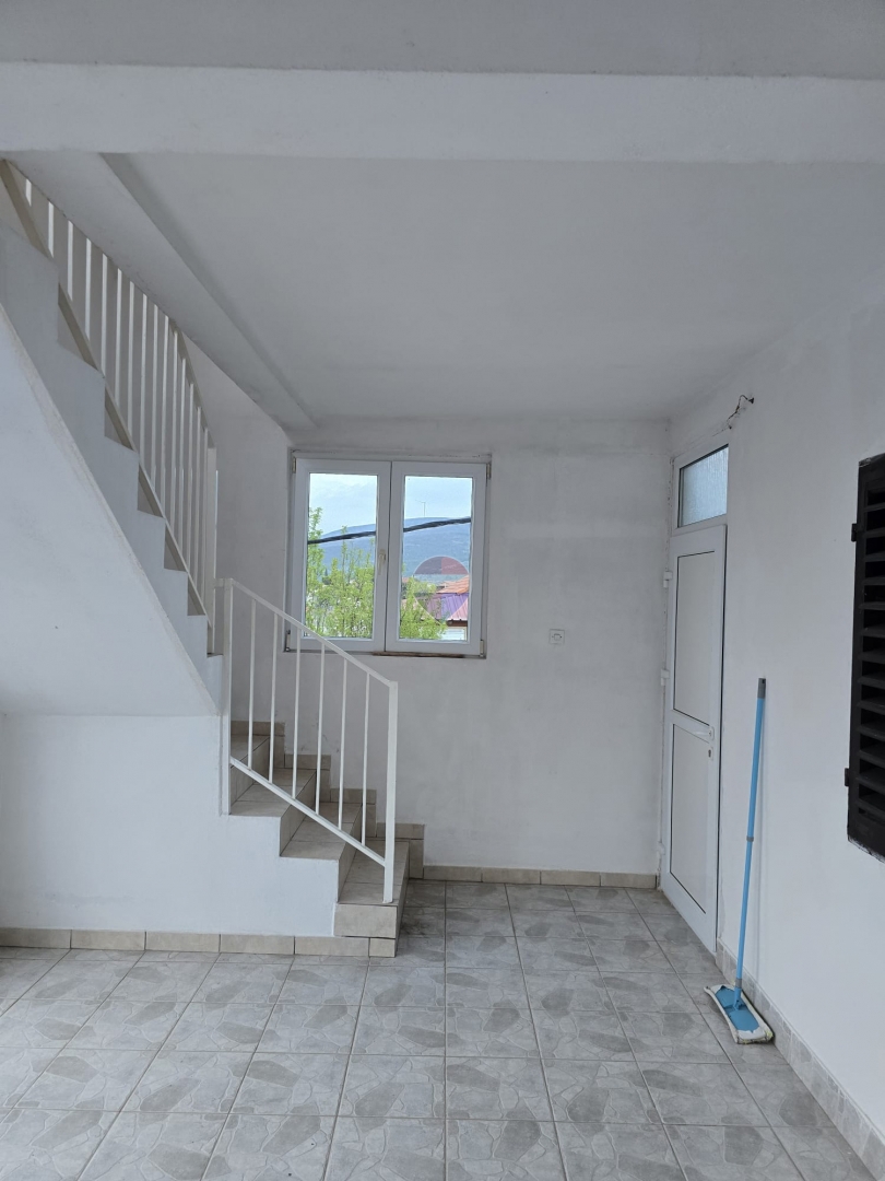 Hiša Gornji Karin, Obrovac, 122,65m2