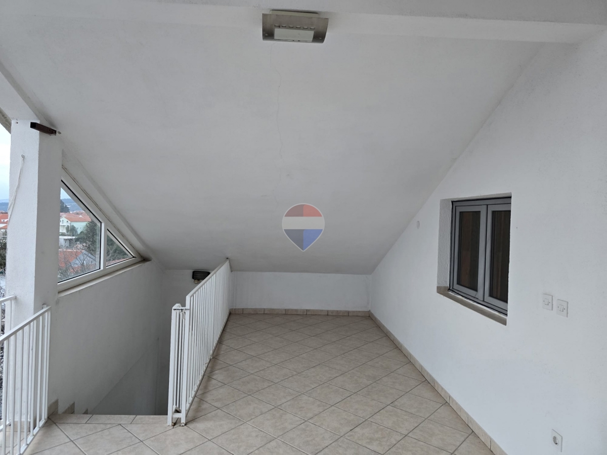 Hiša Gornji Karin, Obrovac, 122,65m2