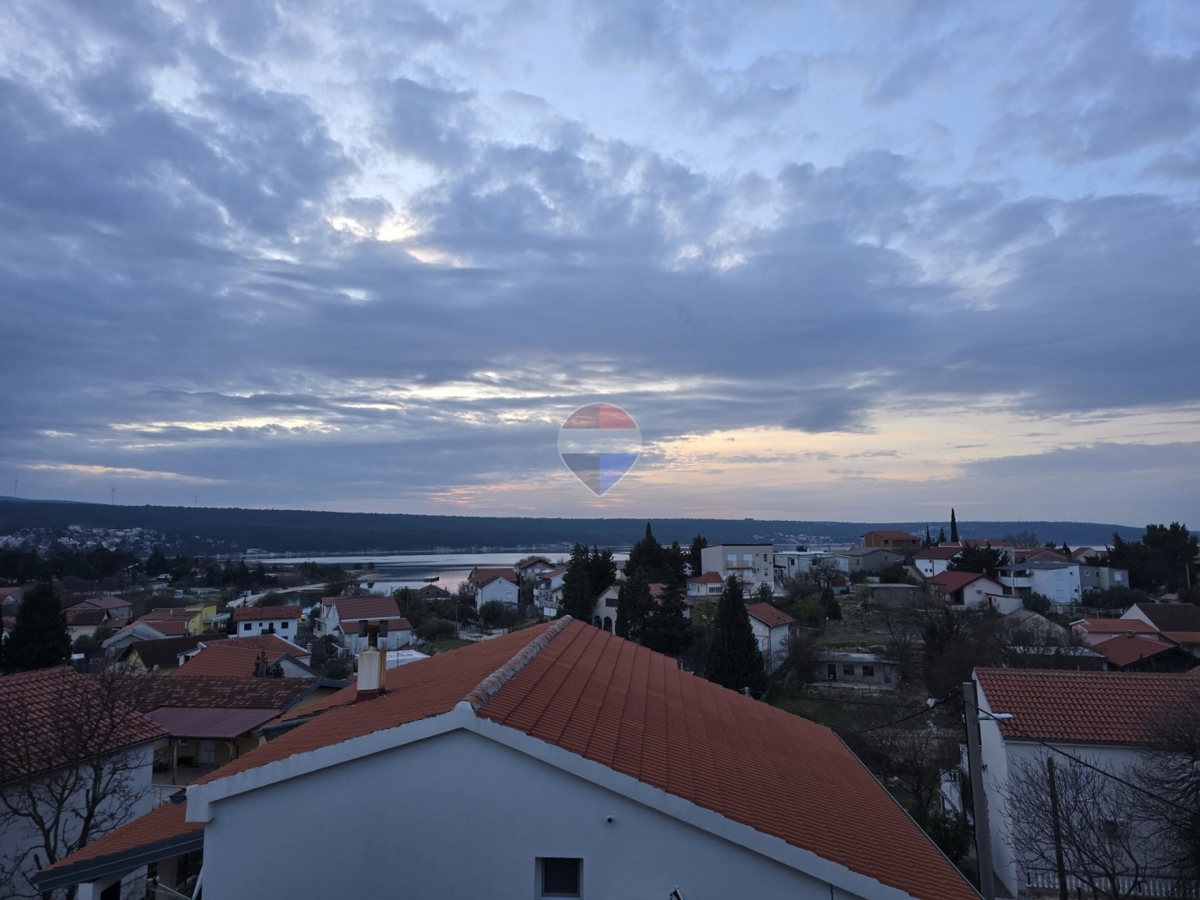 Hiša Gornji Karin, Obrovac, 122,65m2