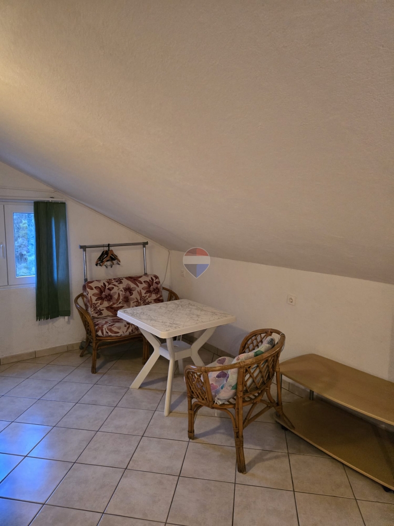 Hiša Gornji Karin, Obrovac, 122,65m2