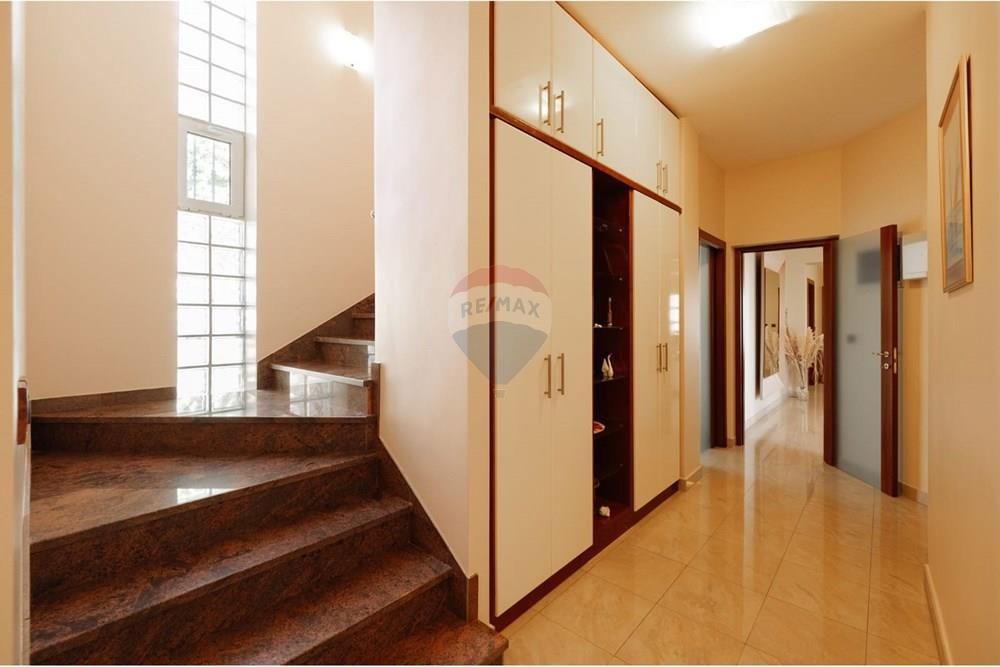 Hiša Kožino, Zadar - Okolica, 880m2