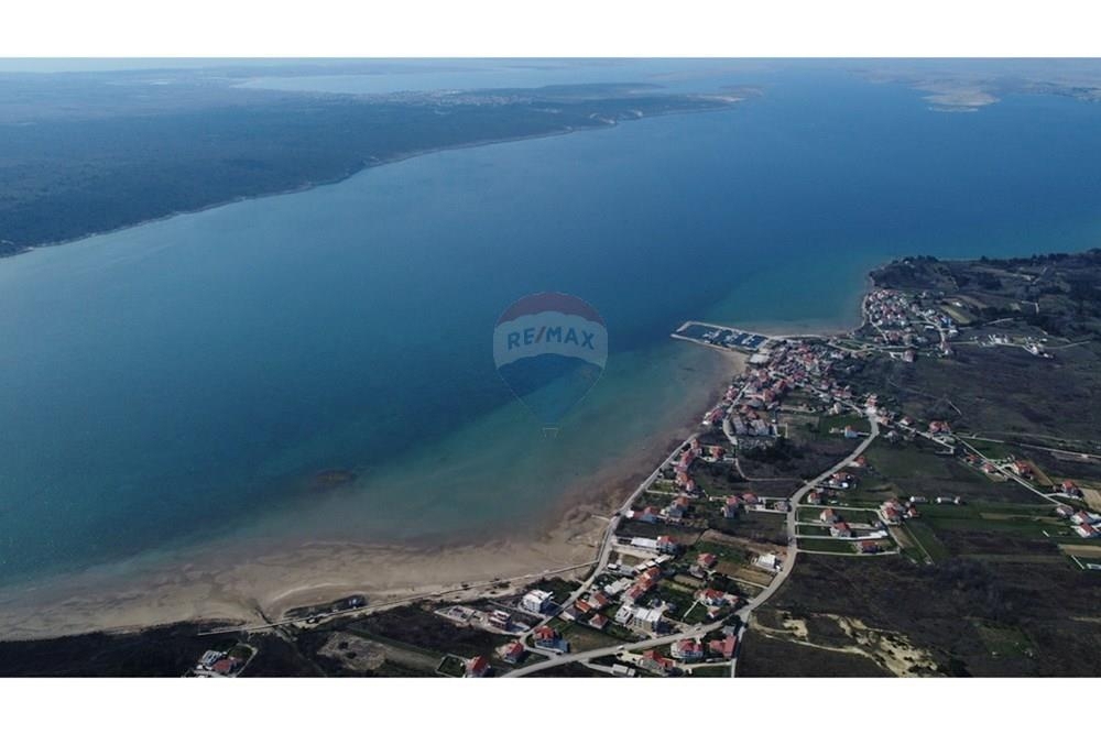 Zemljišče Ljubač, Ražanac, 1.059m2