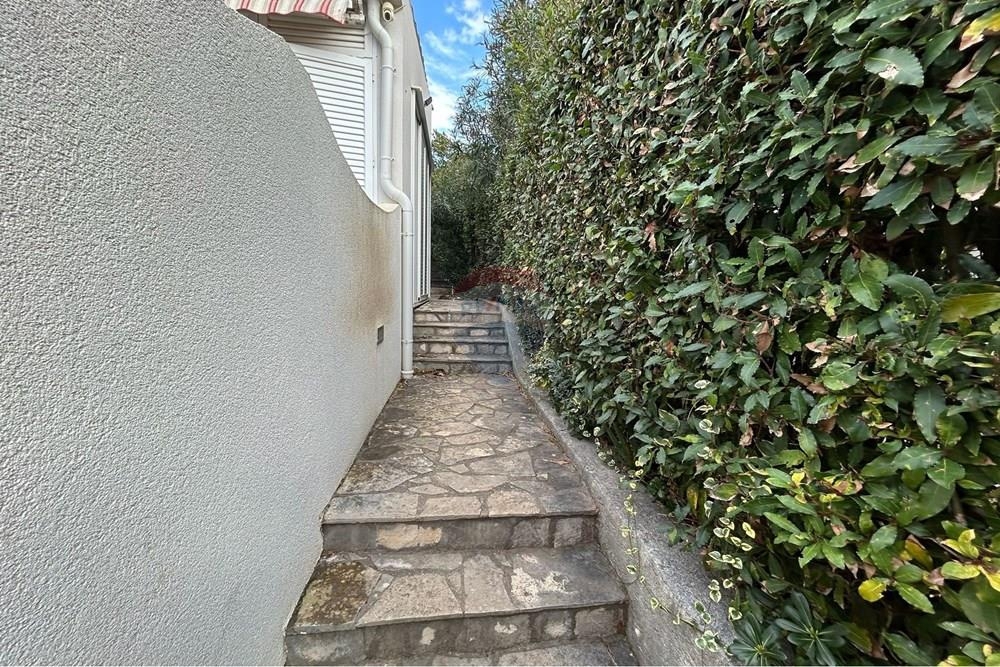 Hiša Novalja, 107m2