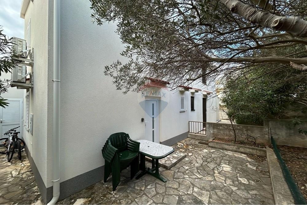 Hiša Novalja, 107m2