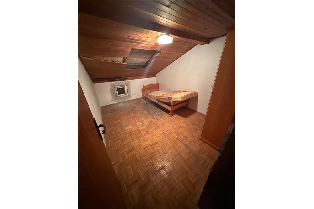 Hiša Košljun, Pag, 347m2