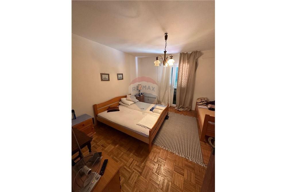 Hiša Košljun, Pag, 347m2