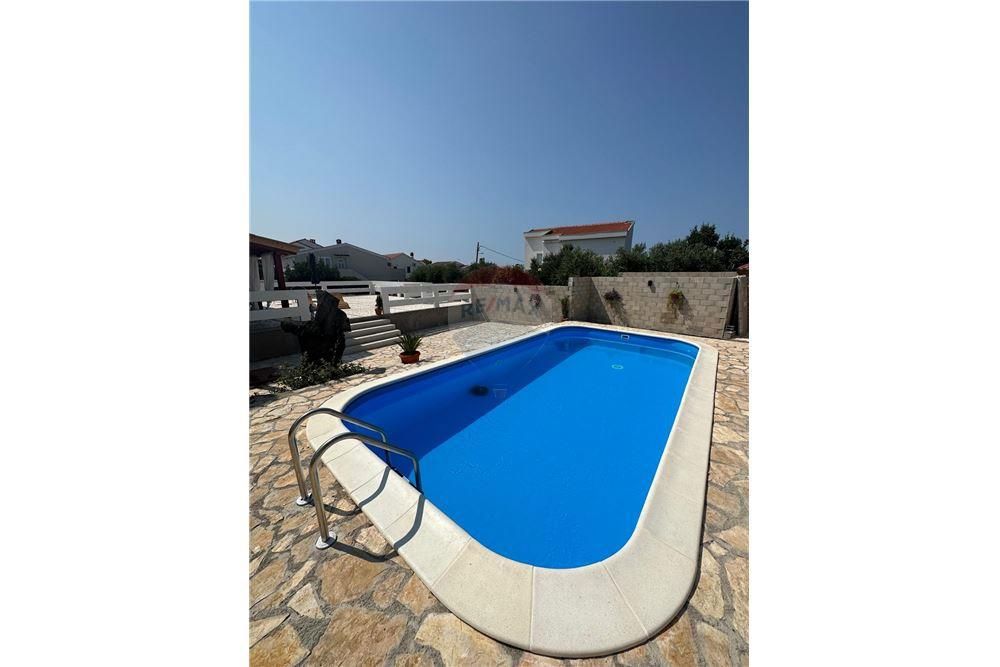 Hiša Košljun, Pag, 347m2