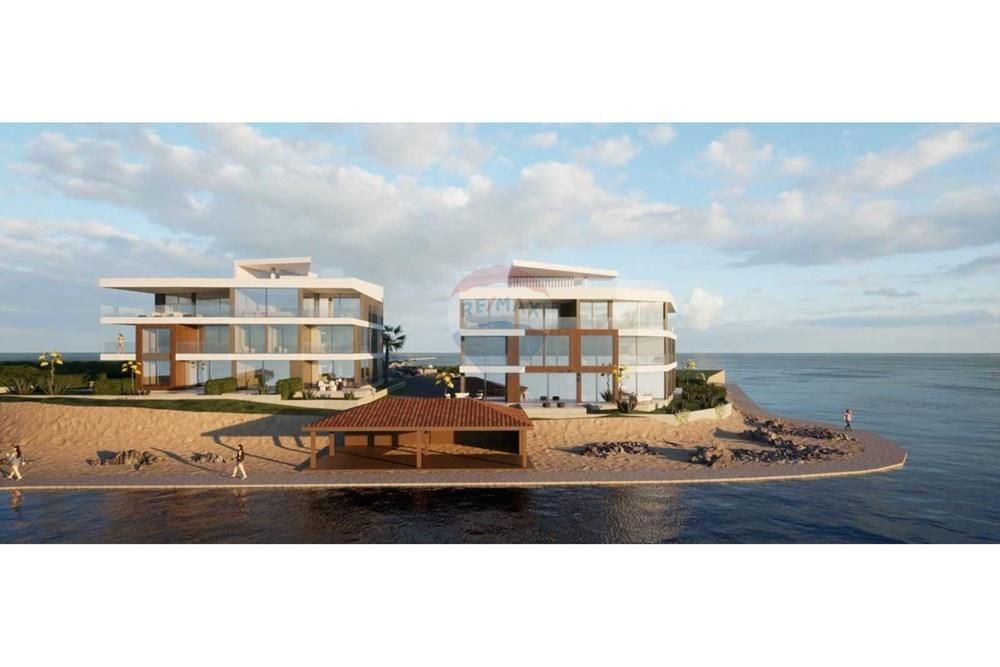 PRIVLAKA, 1. VRSTA DO MORJA - PRITLIČNI APARTMA Z VRTOM