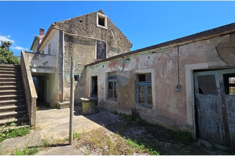 Hiša Neviđane, Pašman, 140m2