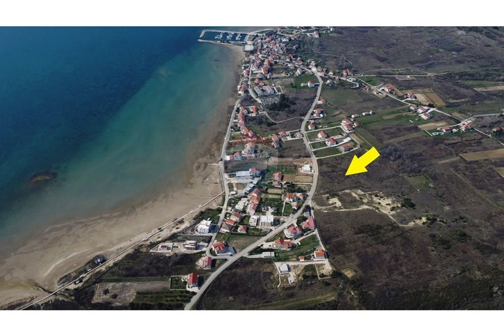 Zemljišče Ljubač, Ražanac, 1.039m2