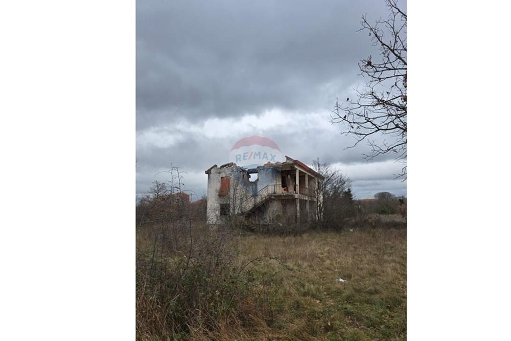 Zemljišče Donji Kašić, Benkovac, 5.986m2