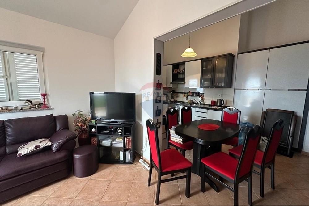 Stanovanje Novalja, 72,25m2