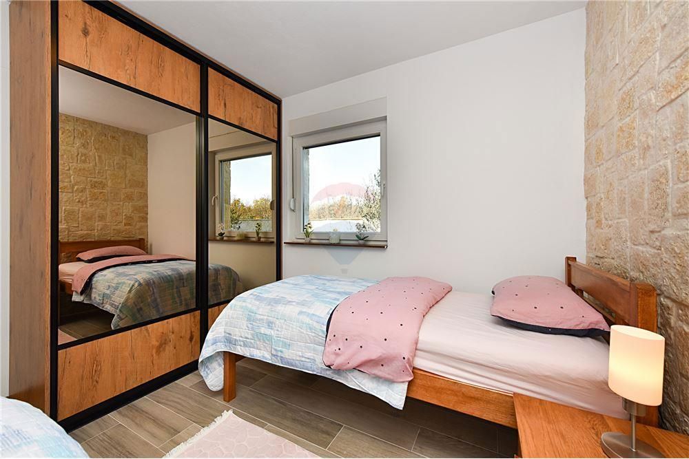 Hiša Pridraga, Novigrad, 138m2