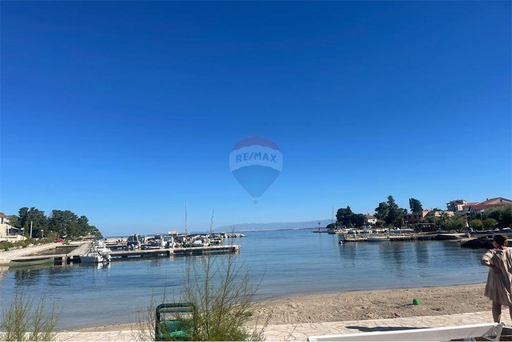 Zemljišče Lukoran, Preko, 720m2