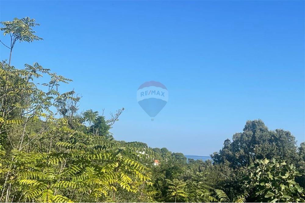 Zemljišče Lukoran, Preko, 720m2