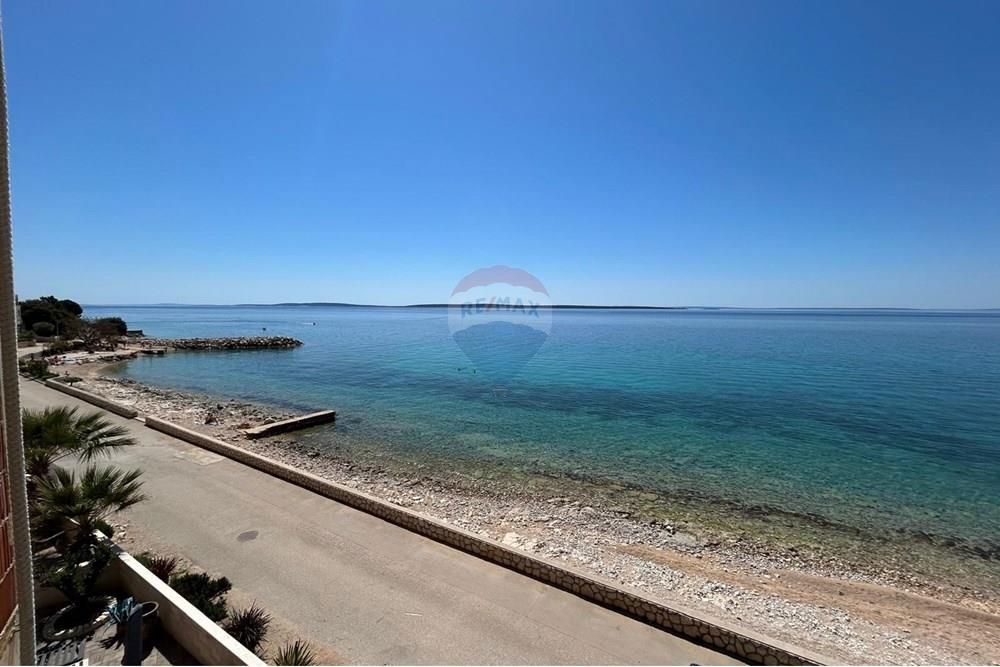 Stanovanje Mandre, Kolan, 81,67m2