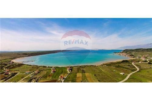 Zemljišče Ljubač, Ražanac, 500m2
