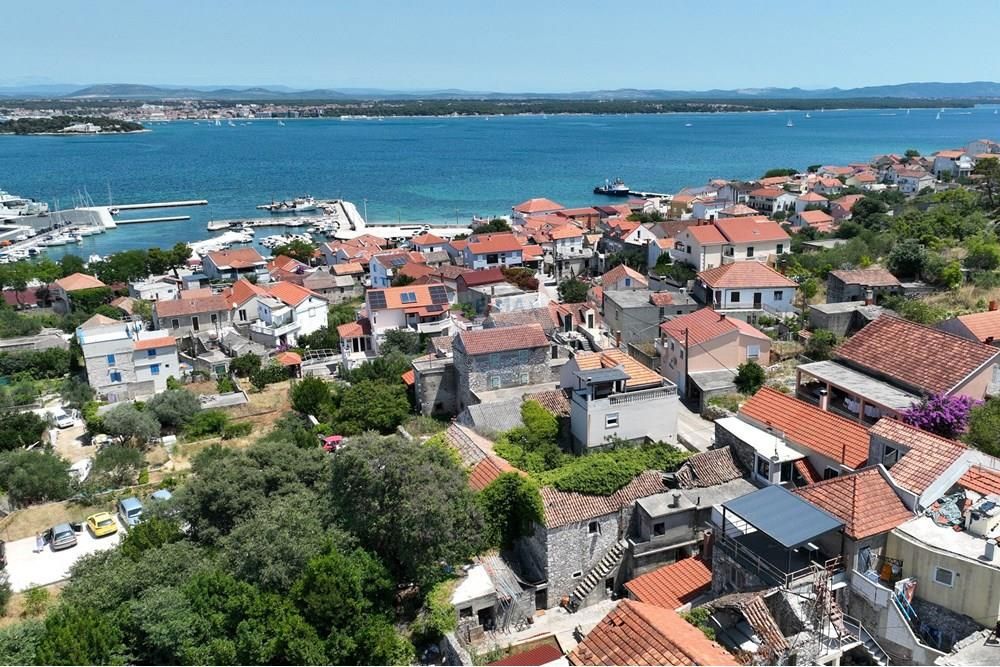 Hiša Tkon, 254m2
