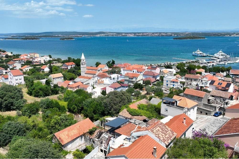 Hiša Tkon, 254m2