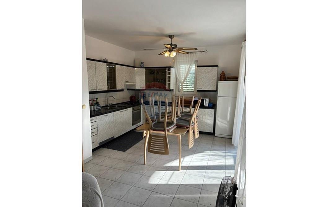 Hiša Zaton, Nin, 380m2