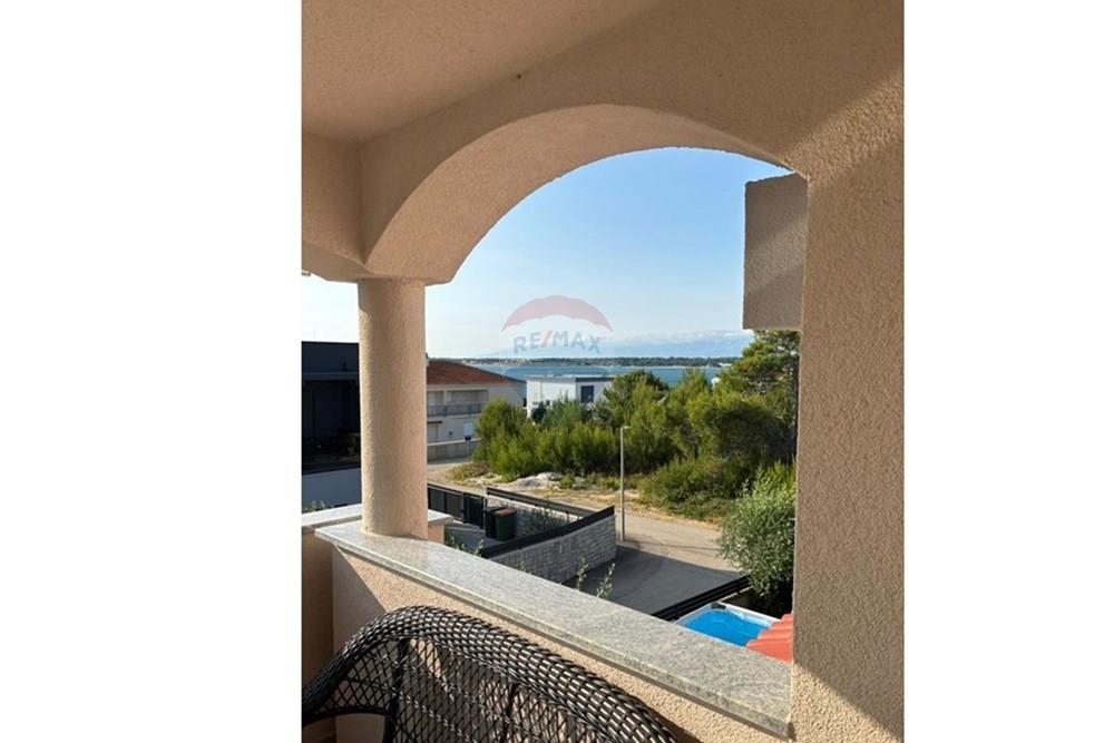 Hiša Zaton, Nin, 380m2