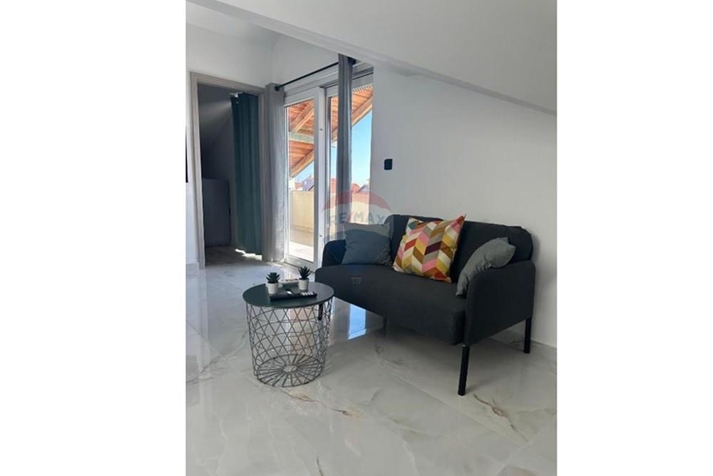 Hiša Sinjoretovo, Zadar, 315m2