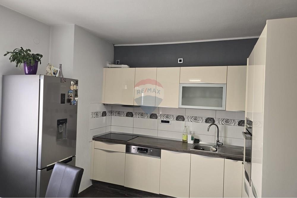 Hiša Sinjoretovo, Zadar, 315m2