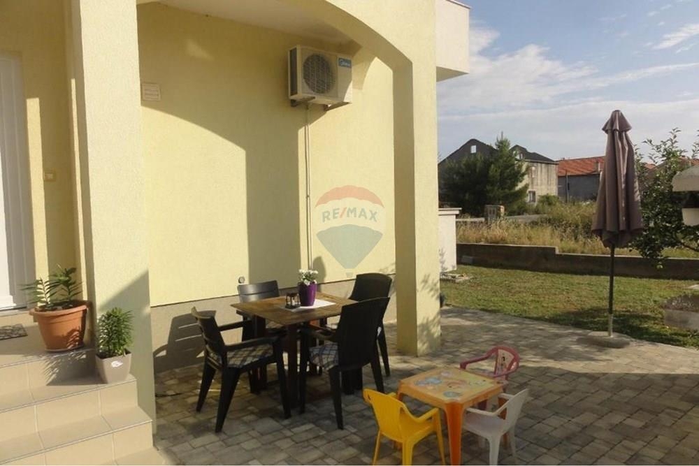 Hiša Sinjoretovo, Zadar, 315m2