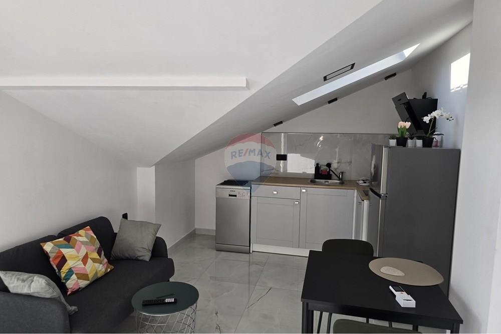 Hiša Sinjoretovo, Zadar, 315m2