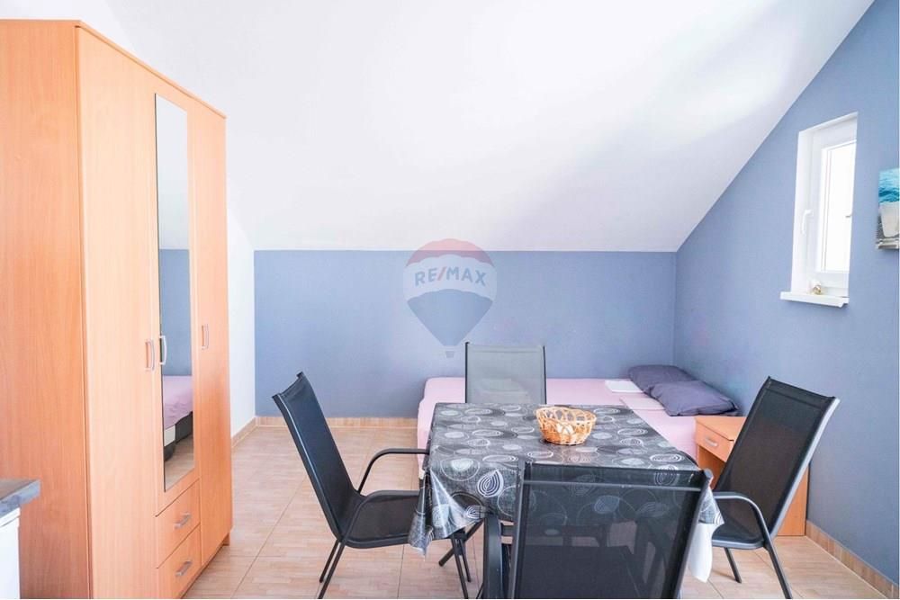 Stanovanje Novalja, 100m2