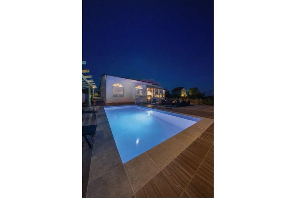 Hiša Kakma, Polača, 245m2