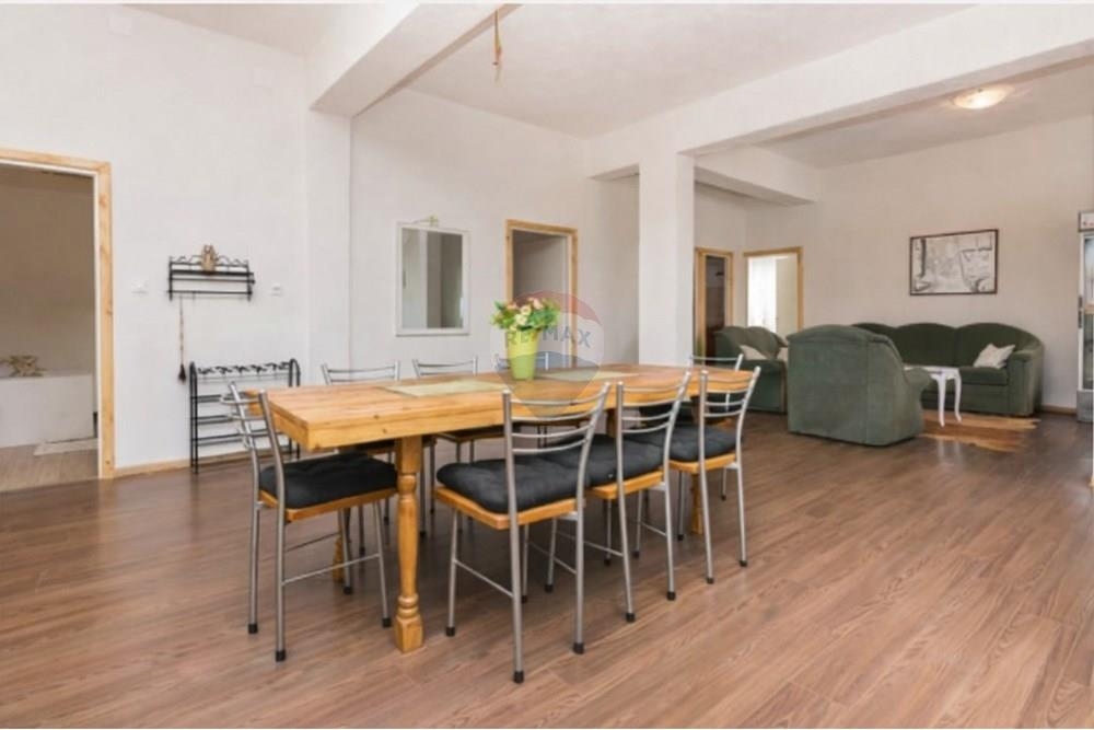 Hiša Kakma, Polača, 245m2