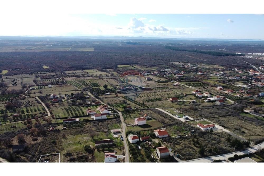 Zemljišče Poličnik, 1.912m2